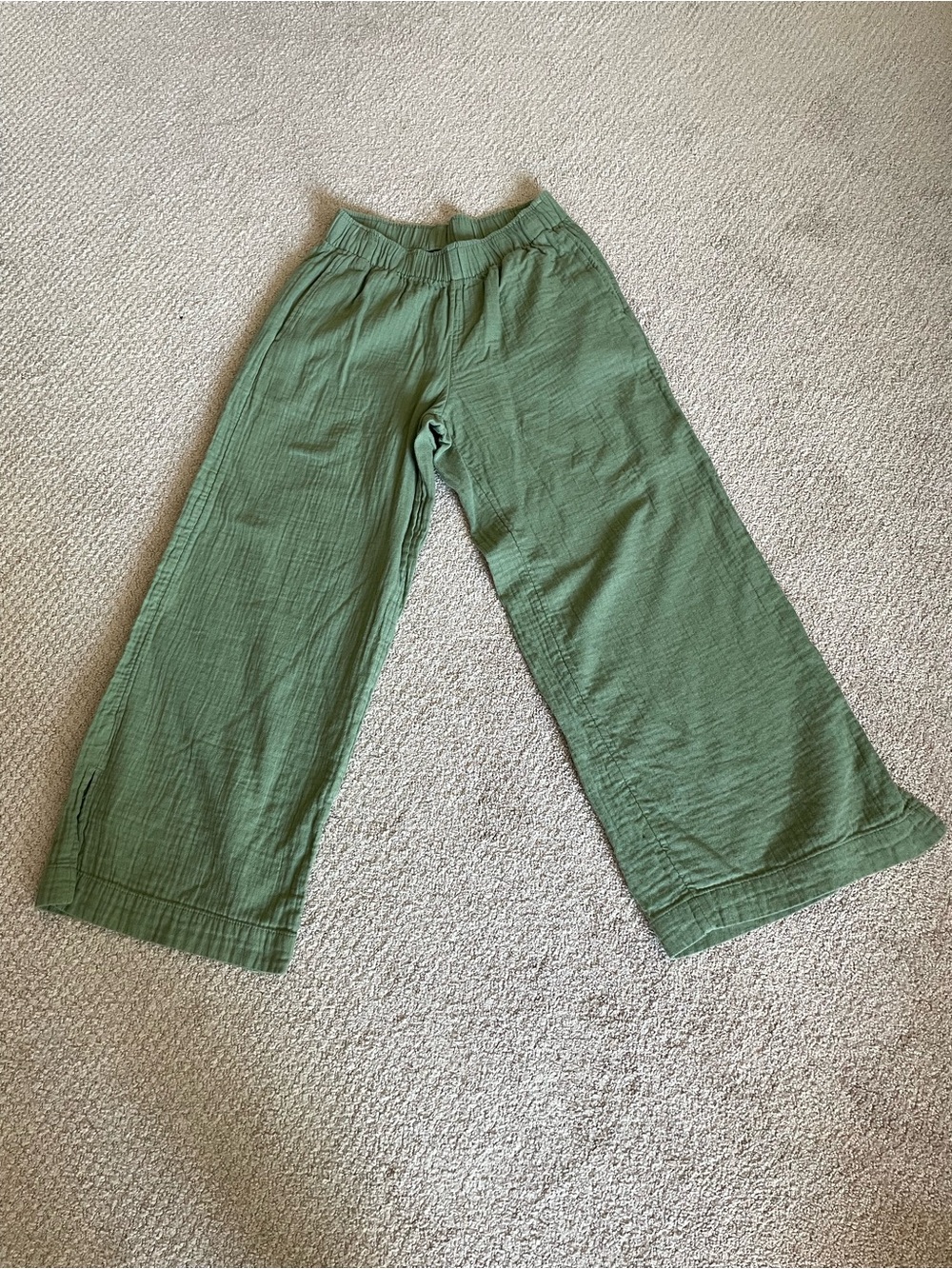 Old Navy Lightweight Olive Green Wide Leg Pants, Bottom Slits, Petite XS